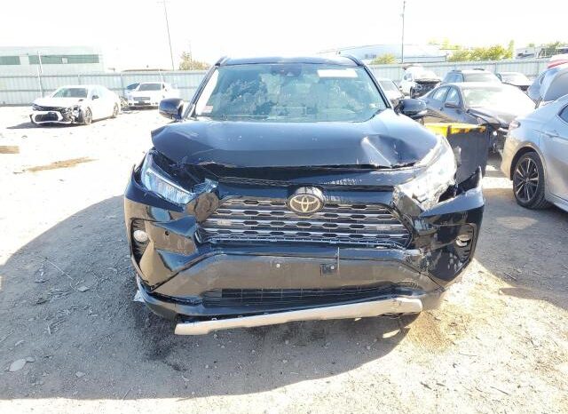 
								2019 Toyota Rav4 full									