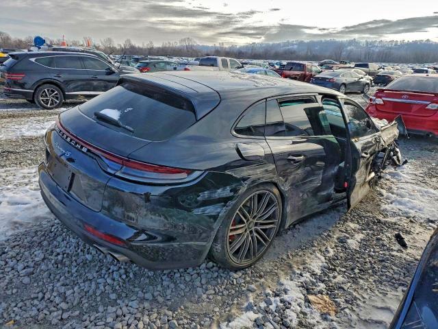 2023 Porsche Panamera