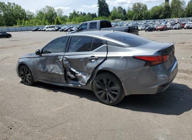 
								2022 Nissan Altima sr full									