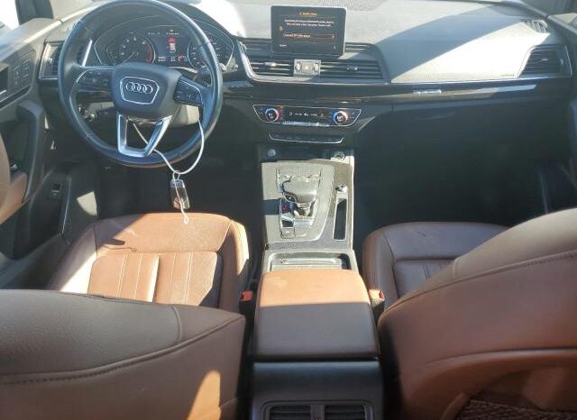 
								2020 Audi Q5 full									