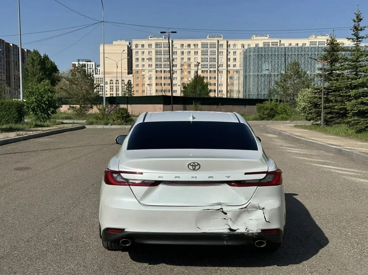 TOYOTA CAMRY Hybrid