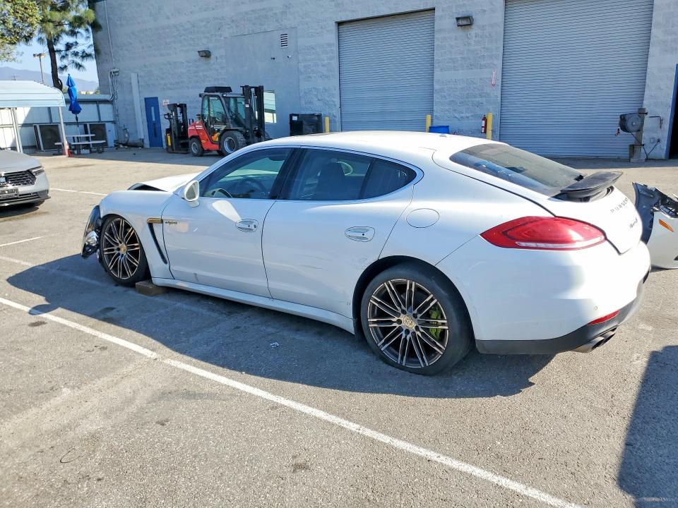 2016 Porsche Panamera