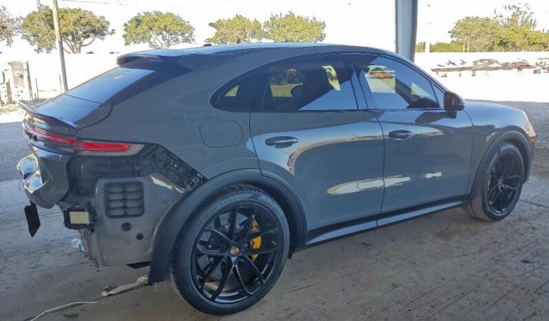 
								2025 Porsche Cayenne full									