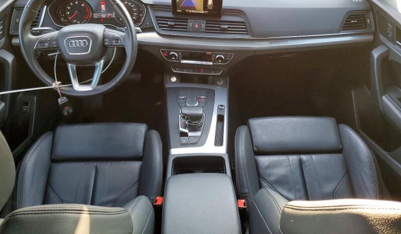 
								2020 Audi Q5 full									