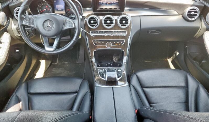 
								2015 Mercedes-benz C 300 4mat full									