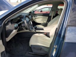 
										2024 Audi Q8 full									