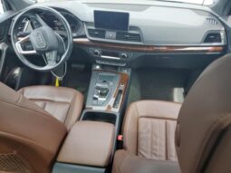 
										2018 Audi Q5 full									