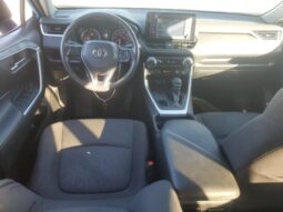 
										2020 Toyota Rav4 full									
