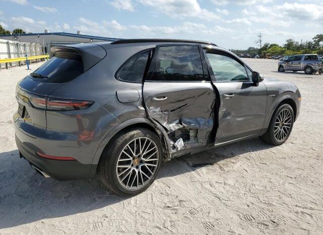 
								2020 Porsche Cayenne full									