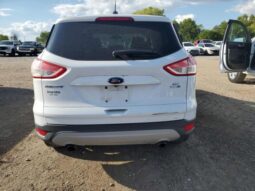 
										2015 Ford Escape se full									