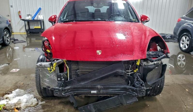 
								2018 Porsche Cayenne full									
