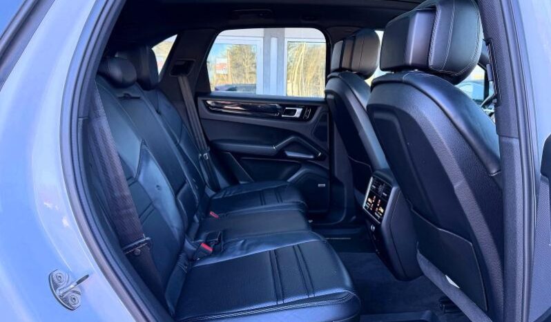 
								2019 Porsche Cayenne full									
