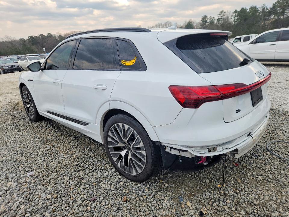 2024 Audi Q8