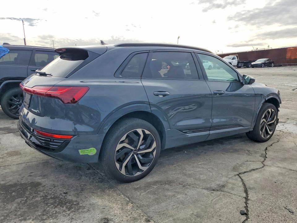 2024 Audi Q8