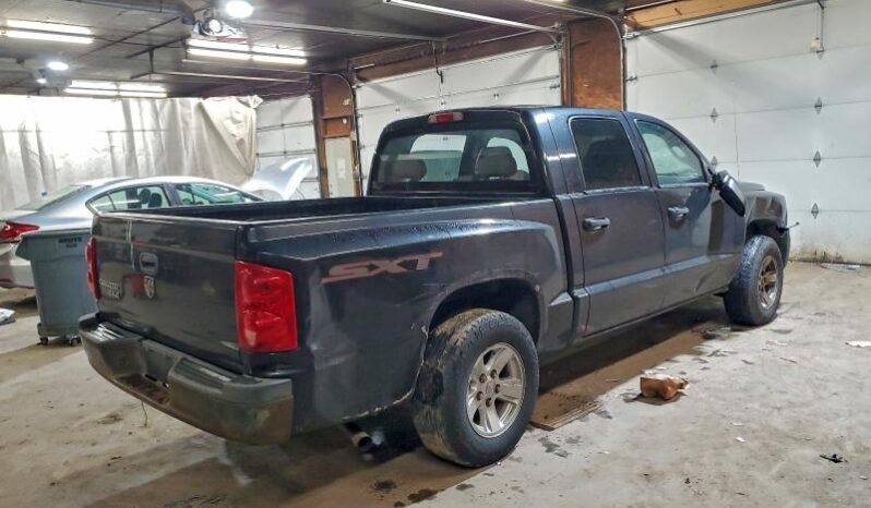 
								2008 Dodge Dakota full									