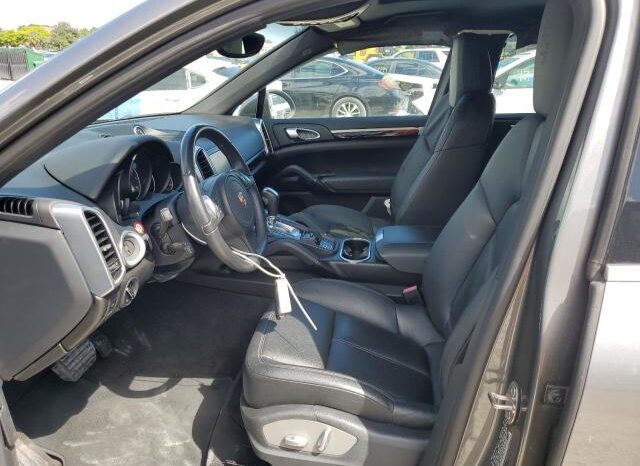 
								2014 Porsche Cayenne full									