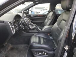 
										2020 Porsche Cayenne full									