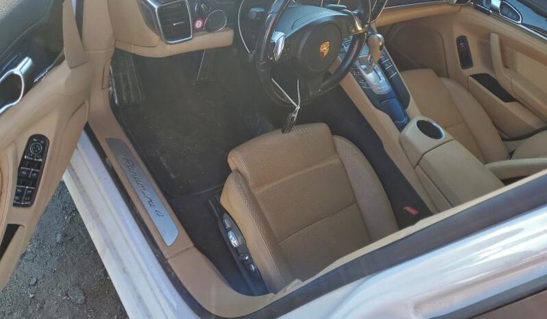 
								2015 Porsche Panamera full									
