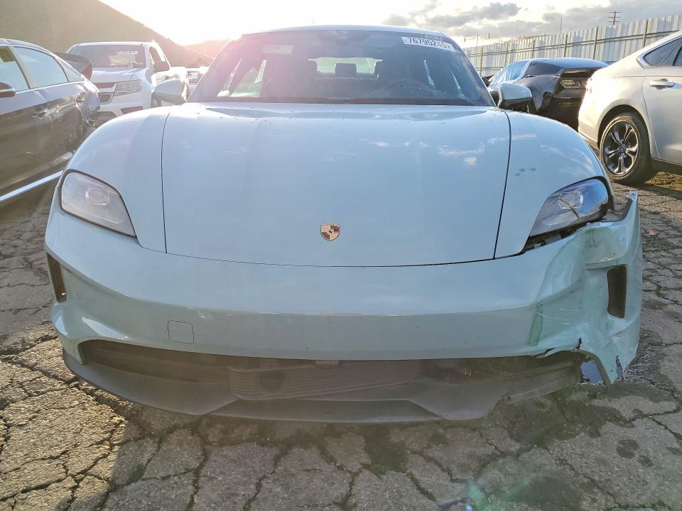 2025 Porsche Taycan