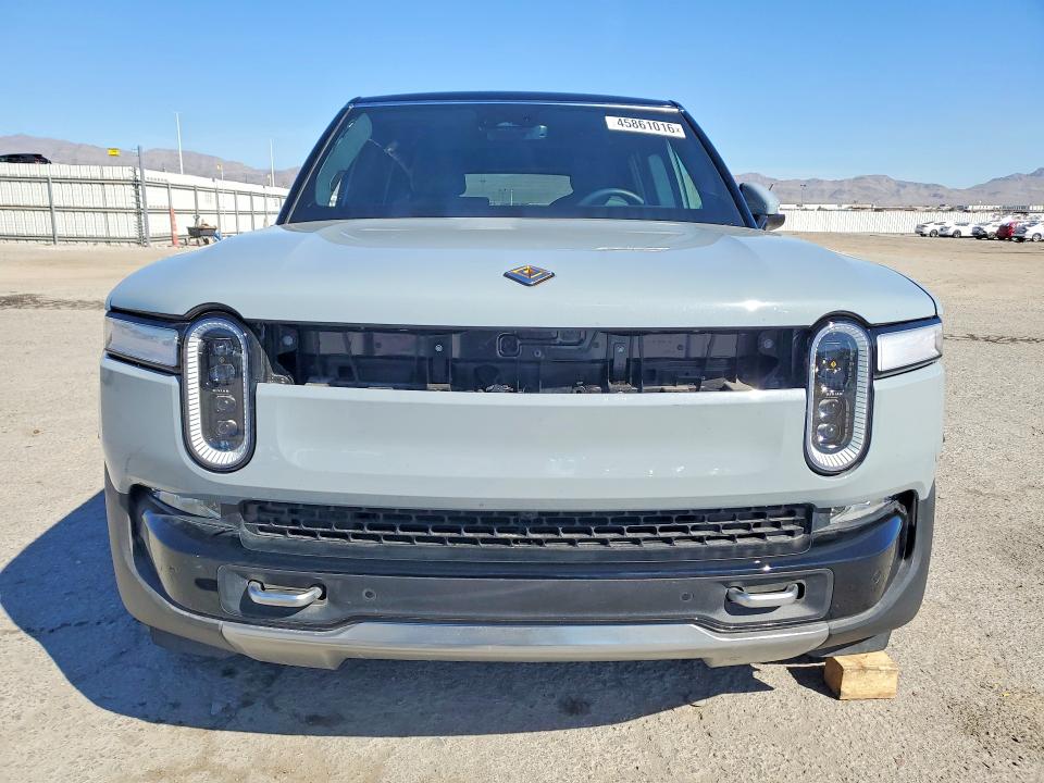 2024 Rivian R1s