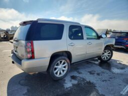 
										2013 Gmc Yukon full									