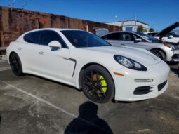 
										2015 Porsche Panamera full									