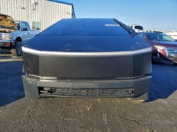 
										2025 Tesla Cybertruck full									