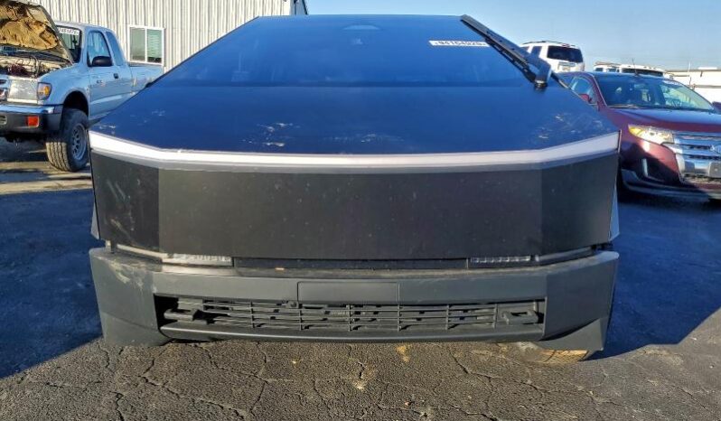 
								2025 Tesla Cybertruck full									