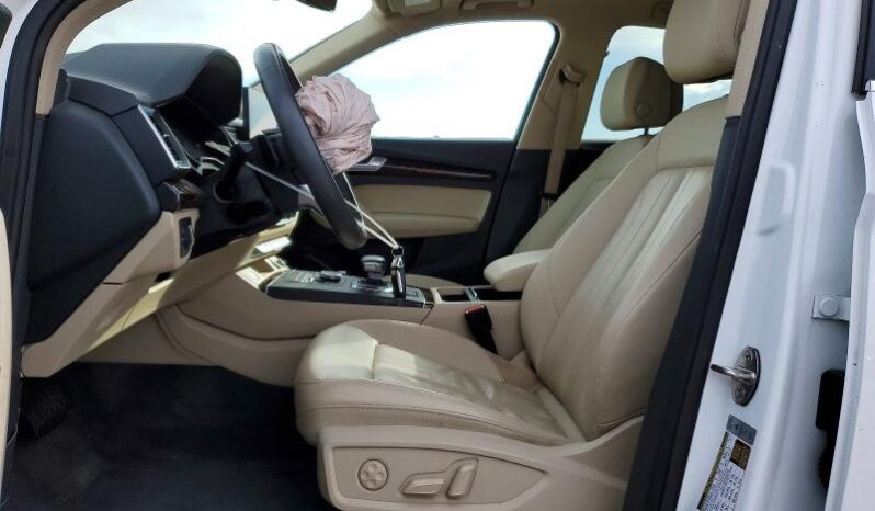 
								2019 Audi Q5 full									