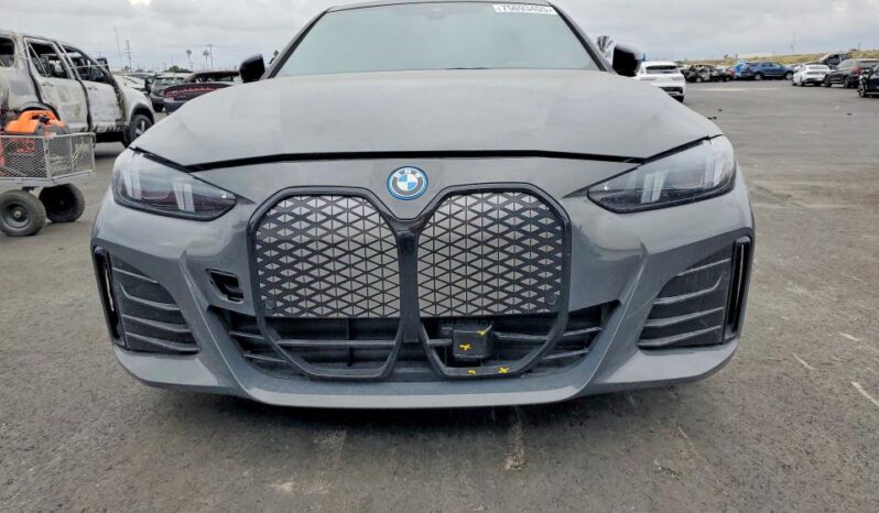 
								2025 BMW I4 full									