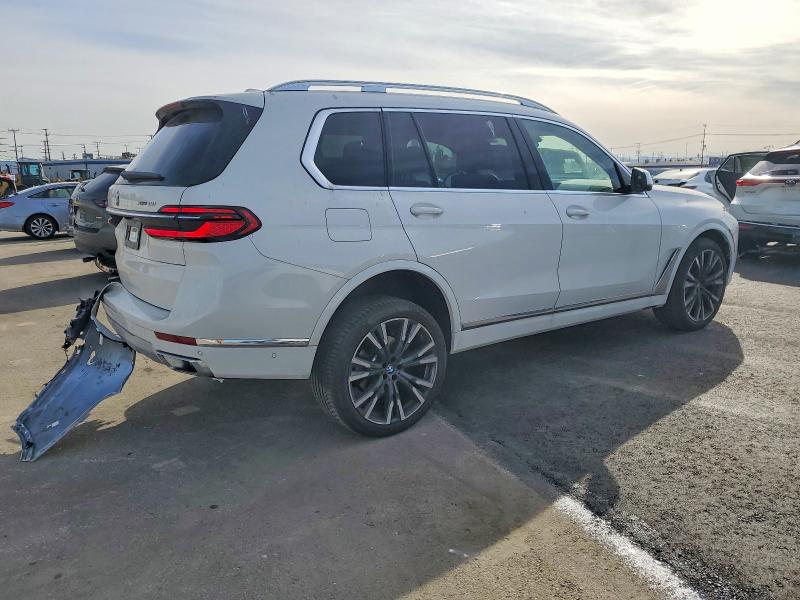 2026 BMW X7