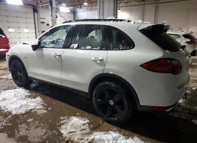 
								2013 Porsche Cayenne full									
