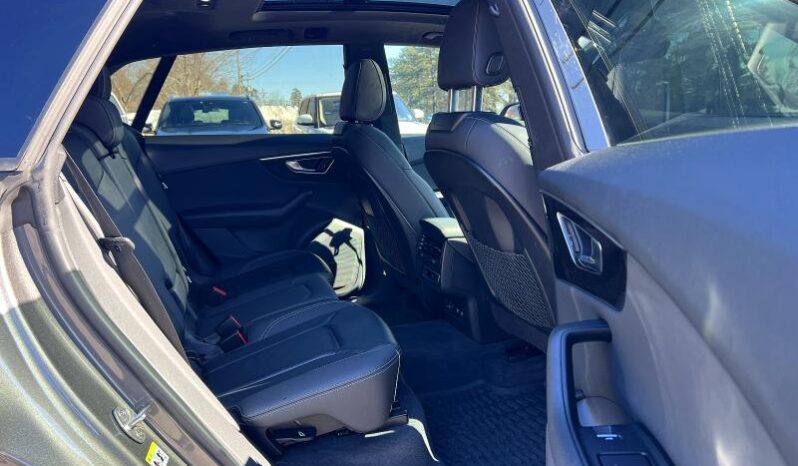 
								2019 Audi Q8 full									