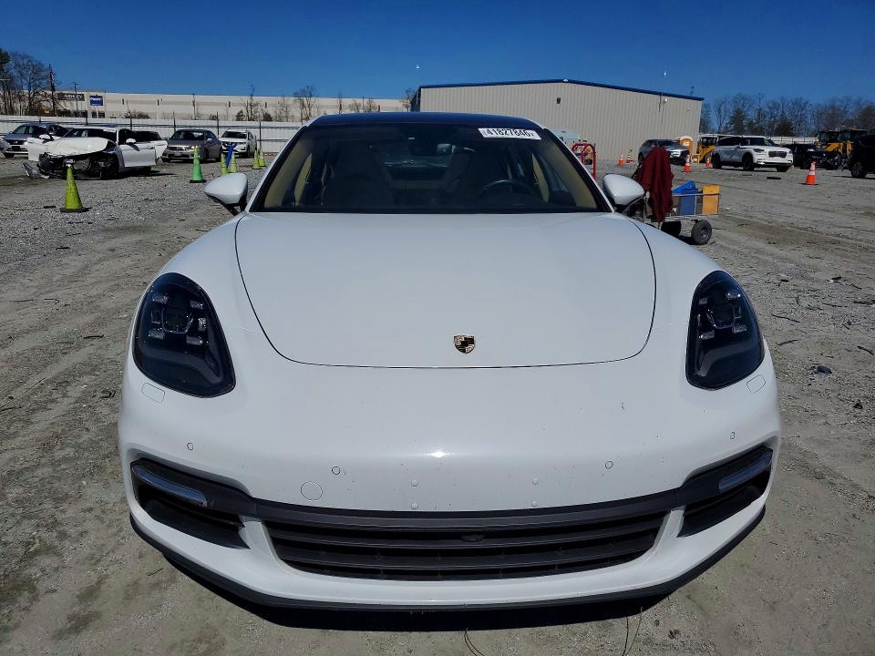 2017 Porsche Panamera