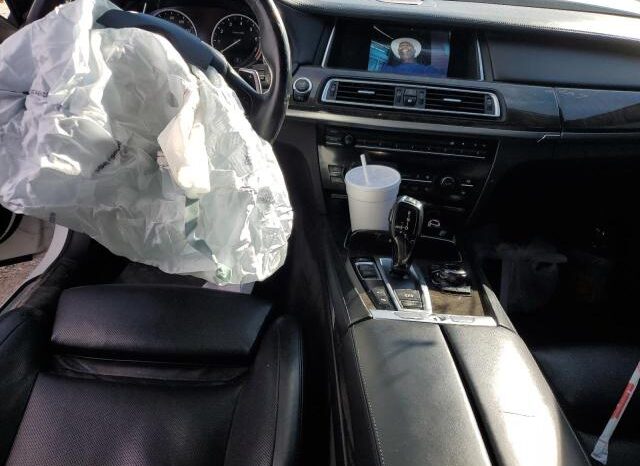 
								2013 BMW 7 series full									