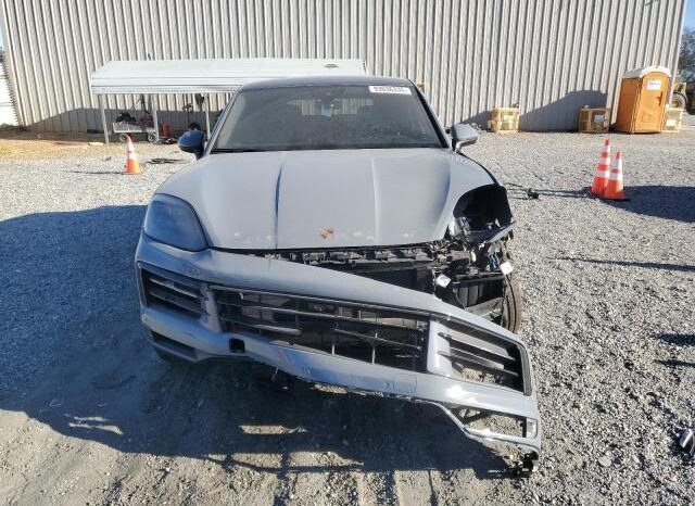 
								2025 Porsche Cayenne full									