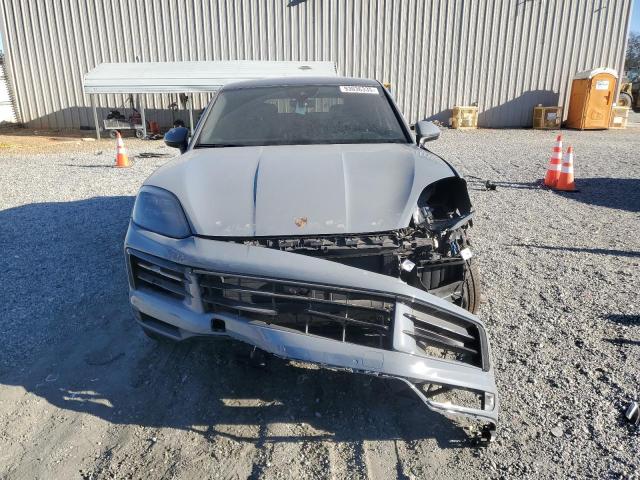 2025 Porsche Cayenne