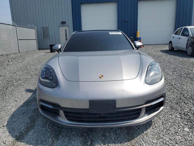 2018 Porsche Panamera