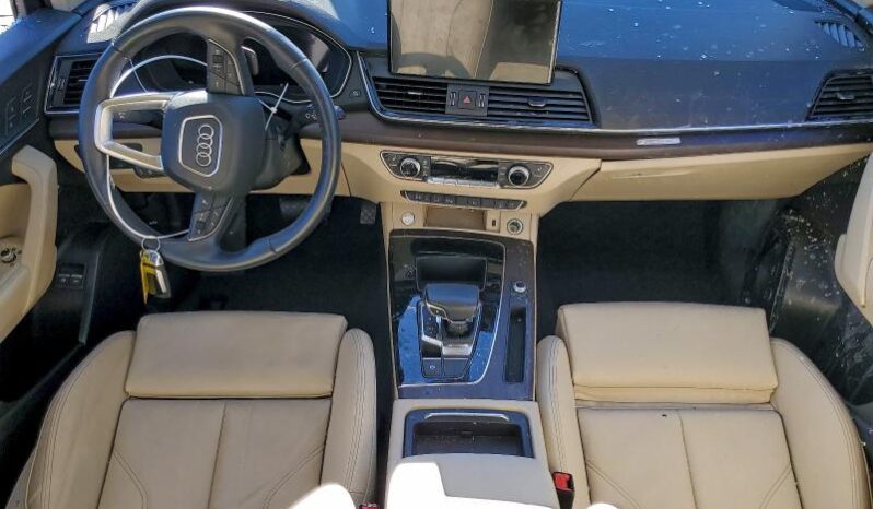 
								2022 Audi Q5 full									
