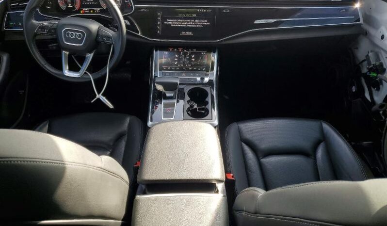
								2019 Audi Q8 full									
