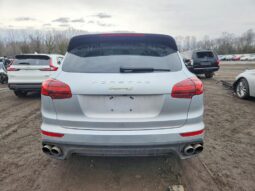 
										2017 Porsche Cayenne full									