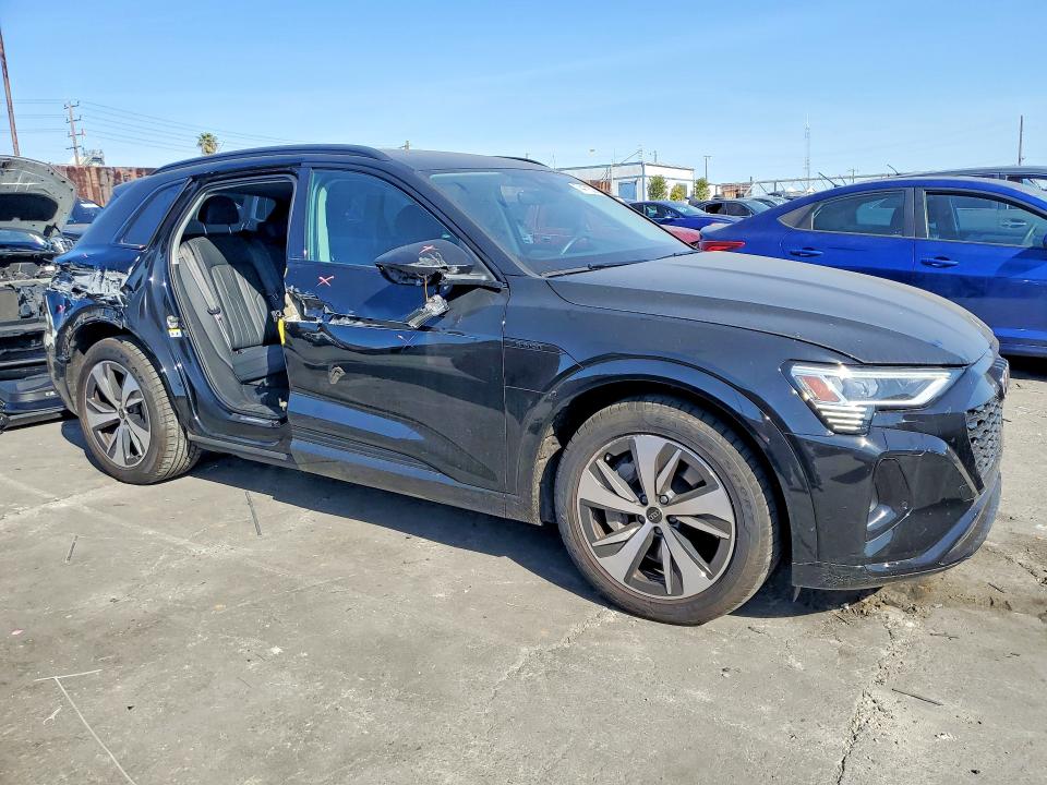 2024 Audi Q8