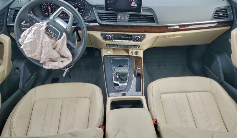 
								2020 Audi Q5 full									