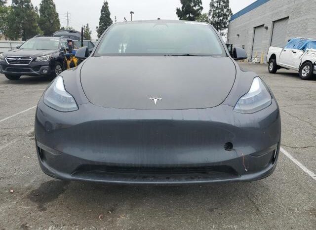 
								2022 Tesla Model y full									