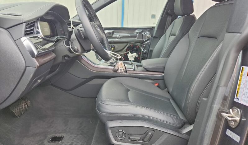 
								2021 Audi Q8 full									