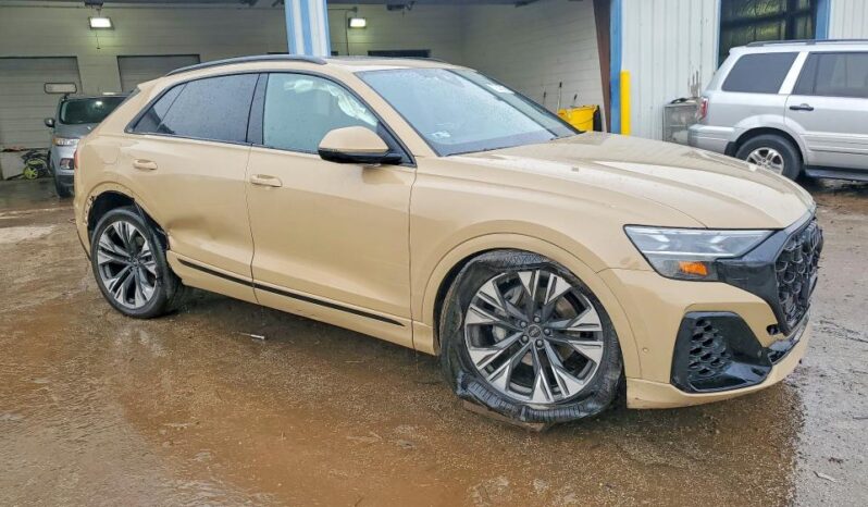 
								2025 Audi Q8 full									