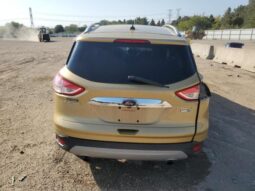 
										2015 Ford Escape tit full									