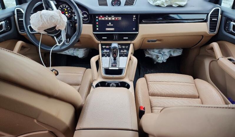 
								2023 Porsche Cayenne full									