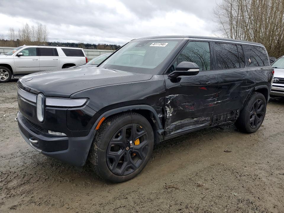 2023 Rivian R1s