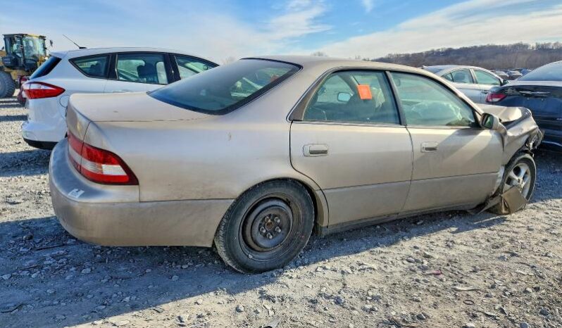 
								2001 Lexus Es 300 full									
